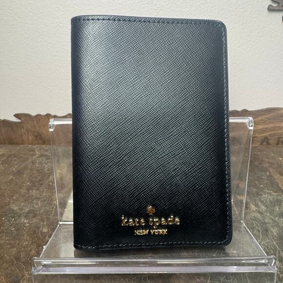 NWT Kate Spade Staci Black Saffiano Passport Holder MSRP $99 - Picture 1 of 4